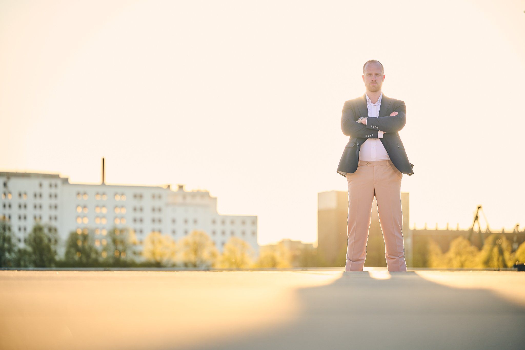 Outdoor-Businessportrait in Köln am Rhein (Rheinauhafen)